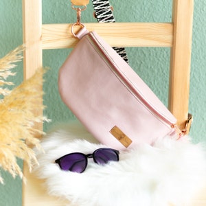 elegante Bauchtasche // Crossbodybag Damen Kunstleder rosa mit austauschbaren Gurten// breiter Gurt // boho,skandi // Geschenk für Damen