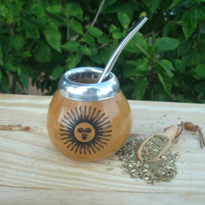 Argentine sun Engraved -Sun of May, Gourd + Straw +  Your Text + BONUS Spoon Yerba Mate - *Sol De Mayo -  *, Argentinien Mate