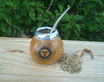 Argentine sun Engraved -Sun of May, Gourd + Straw +  Your Text + BONUS Spoon Yerba Mate - *Sol De Mayo -  *, Argentinien Mate