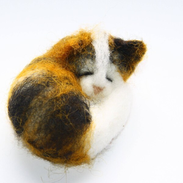 CHAT aiguille miniature doux petits jouets animaux nutka_art fait à la main