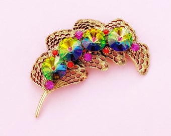 Vintage Sandía Rivoli Vitrail Crystal Golden Filigree Leaf Figural Brooch, década de 1950