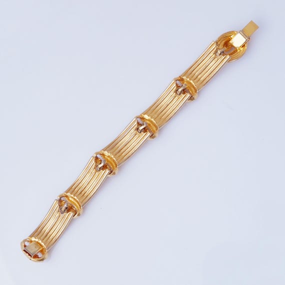 Gilt & White Enamel Seashell Link Bracelet By Fre… - image 4