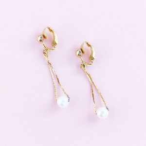 Vintage Slinky Liquid Gold & Faux Pearl Dangle Earrings, 1980s