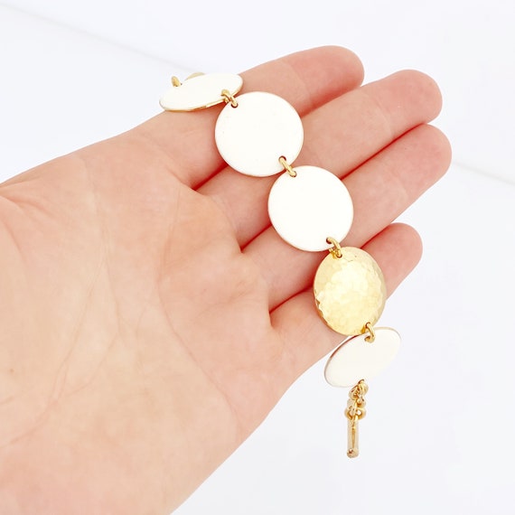 Hammered Gold & Cream Enamel Circle Link Bracelet… - image 3