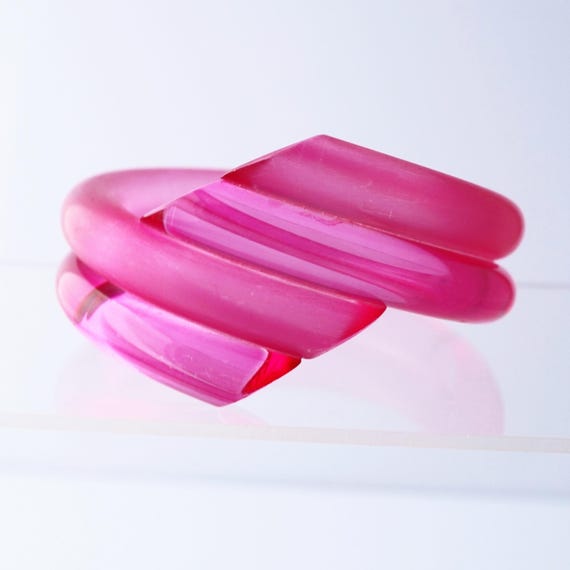 Hot Pink Acrylic Chunky Bypass Statement Bangle By Judith Hendler, 1980s View 2