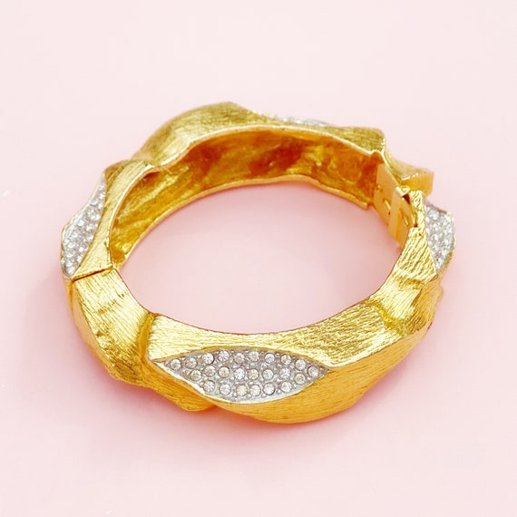 Vintage Gilt & Crystal Pavé Textured Clamper Bang… - image 5