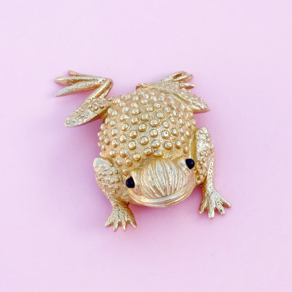 Vintage Gilded Frog Figural Brooch by Erwin Pearl… - image 3