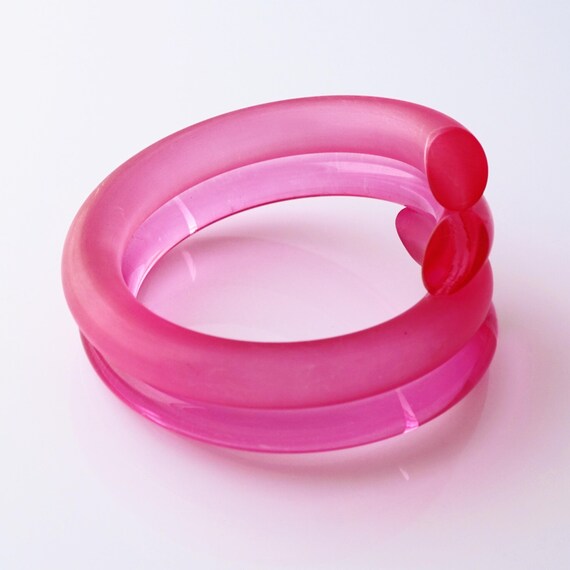 Hot Pink Acrylic Chunky Bypass Statement Bangle By Judith Hendler, 1980s View 5