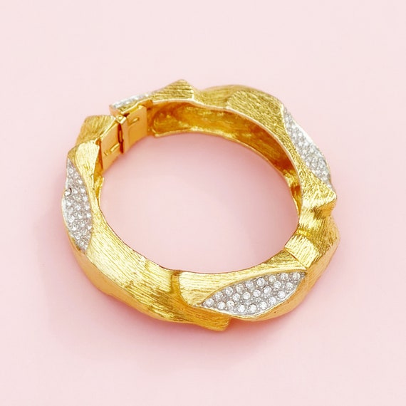 Vintage Gilt & Crystal Pavé Textured Clamper Bang… - image 3