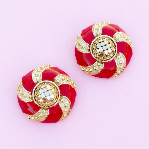 Vintage Gilded Mesh Candy Apple Red Enamel Button