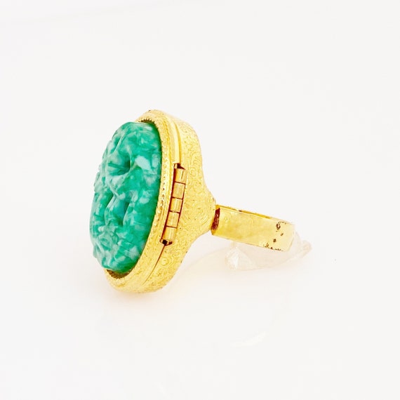 Carved Faux Jade Statement Locket Ring (Size 9) B… - image 3