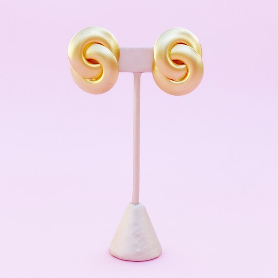 Vintage Gilded Interlocking Rings Statement Earri… - image 3