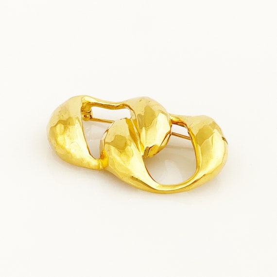 Gold Hammered Texture Interlocking Links Brooch, … - image 3