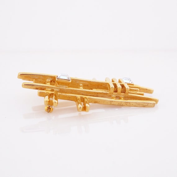 Gilded Modernist Sculptural Brooch With Crystal A… - image 2