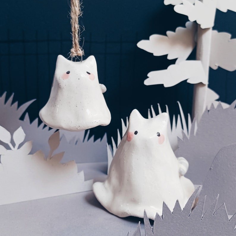 Handmade Ceramic Ghost Figurine, Ghost Cat, Ghost Bunny, Ceramic Cat, Ceramic Ghost imagem 6