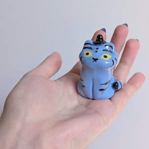 Handmade ceramic tiger inspired by K-pop Demon Hunters, Miniature Derpy Tiger Figurine, Animal Sculpture, White Tiger, Handmade in Portugal