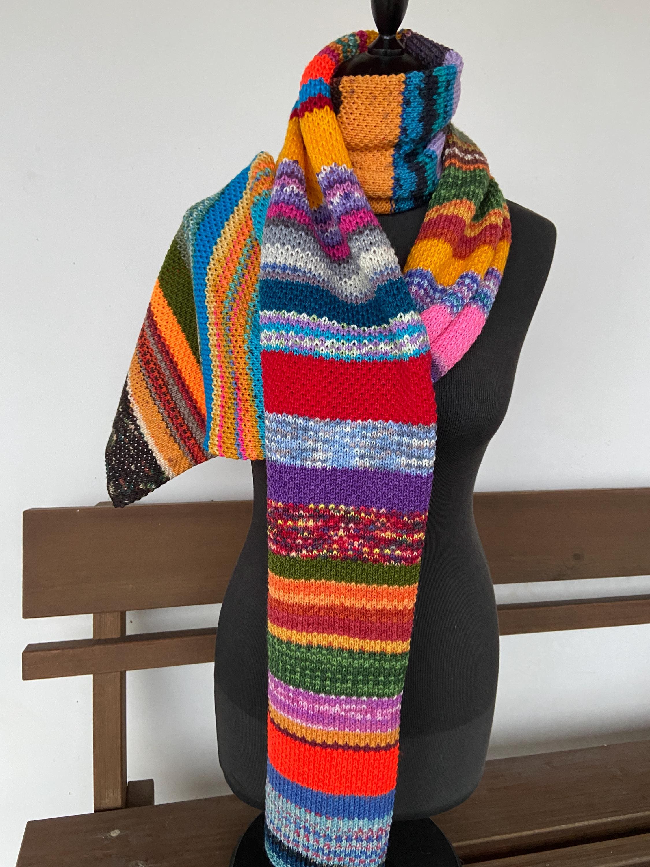 Sciarpa lavorata a maglia fatta a mano, Sciarpa lunga e grande, Sciarpa oversize, Sciarpa invernale, Sciarpa lavorata a mano, Sciarpa di lana da donna, SPLOTEKA, collezione MAXCOLOR - Italia
