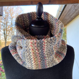 Infinity grey striped scarf Knitted scarf Unisex scarve