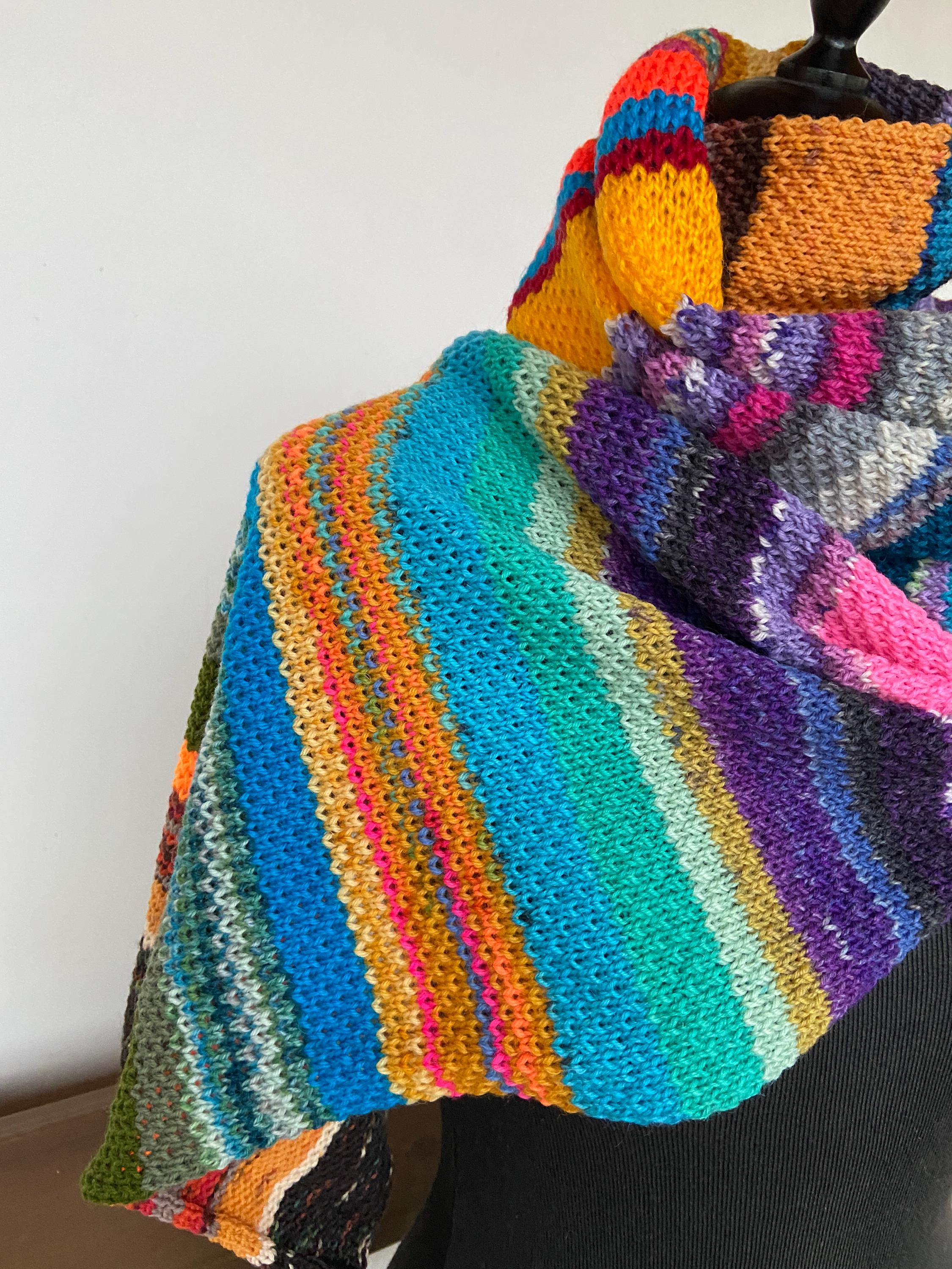 NOVICA Donna Batik di Seta Multicolore Scialle, 'Butterfly Blossoms' Taglia Unica Multicolor, Nero