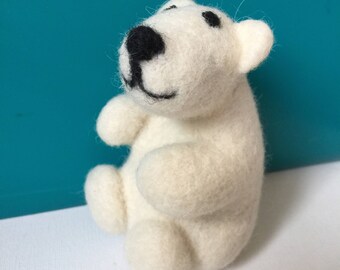 Needle Felt Wool Education Toy Play Waldorf Wool Handmade Polar Bear Miniature Animal Sculpture