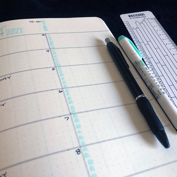 B5 Bullet journaling ruler counts boxes and divides your B5 bujo page. Exclusively over here.