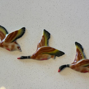 Ceramic flying wall ducks, great retro decoration, wall hanging .