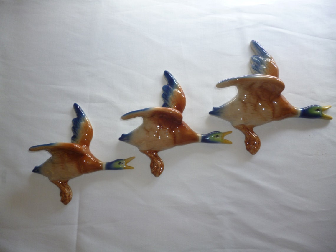 Ceramic flying wall ducks. Superb english reproductions. Etsy