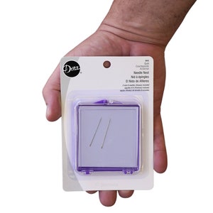 Magnetic Needle Case - DMC