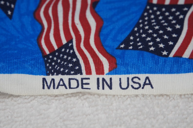 12 Yard Made in USA Flags on Bright Blue Patriotic Fabric 100/% Cotton