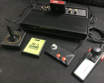 Atari 2600 Retro Gaming Set PAL / 220V