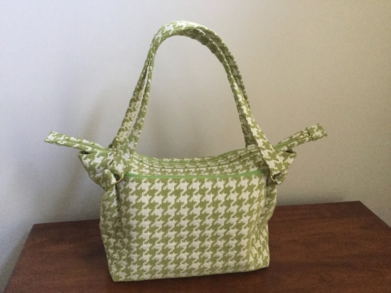 Overnight tote or carry-on bag in large houndstooth fabric