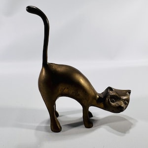 Vintage Brass Cat Figurine | 5x6 Mid Century Modern Cat Sculpture | Raised Tail Solid Brass Decor | Collectible Animal Statue