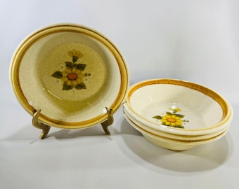 Set of 4 Mikasa Stone Manor Melissa F5811 Cereal Bowls Japan Yellow Daisy Stoneware