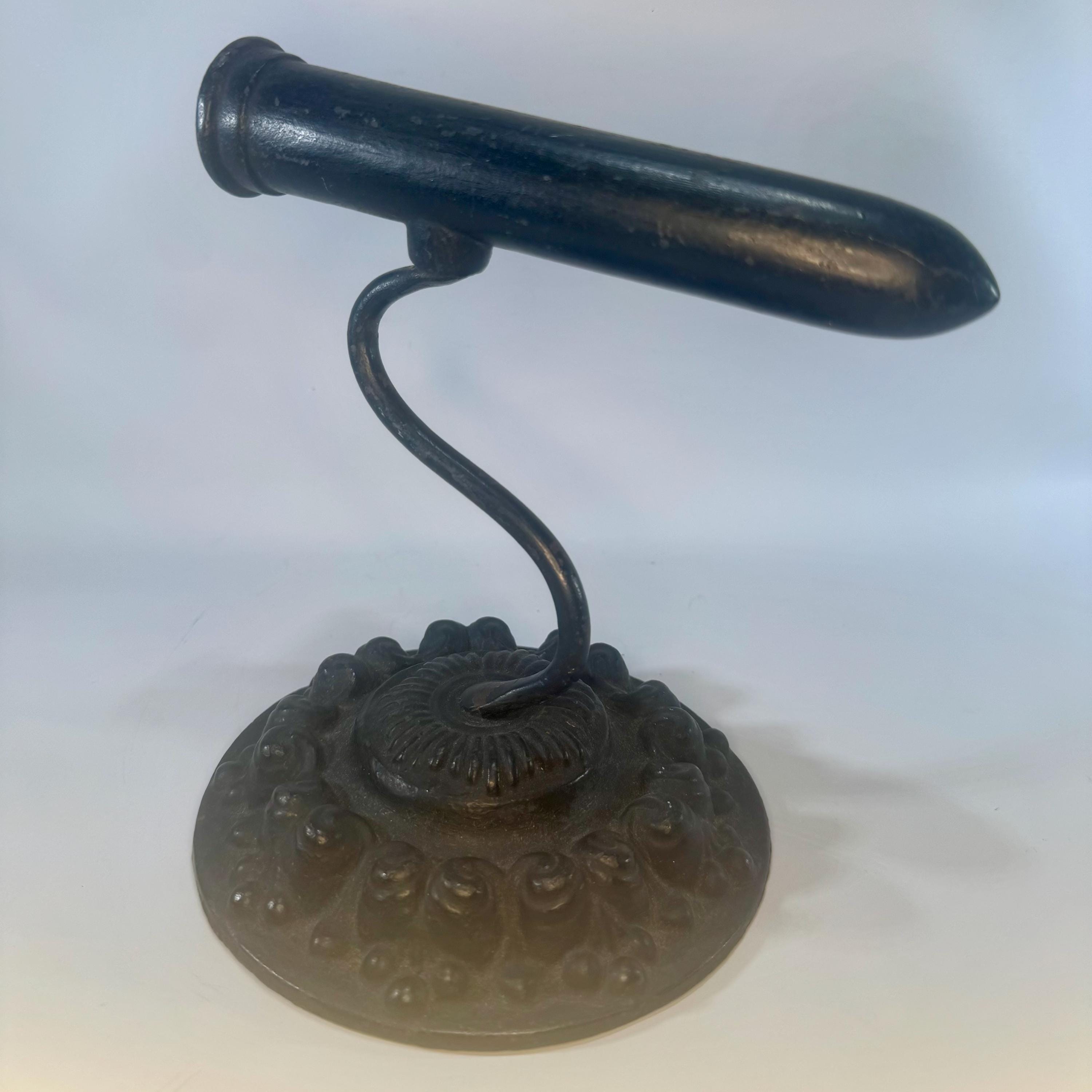 Iron Ruff Toul Antique Tally Iron on Stand Victorian Cast Iron Ruff Ironing Tool Metal ...