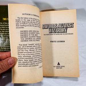 Title page of Swords Against Wizardry by Fritz Leiber
