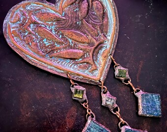 Corazón decorativo de cobre y vidrio