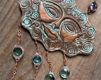 Nube de lluvia en cobre y vidrio