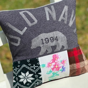 YOUR Clothing Patchwork Keepsake Memory Clothing Pillow / Made of T-shirts, jerseys, dresses or other items