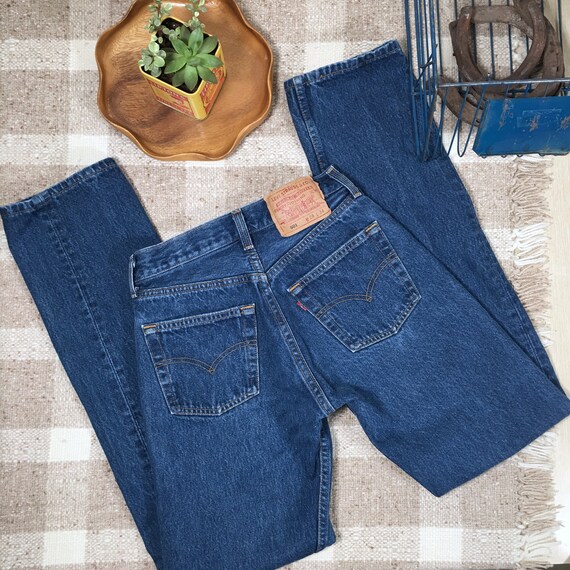 dark wash levi's 501