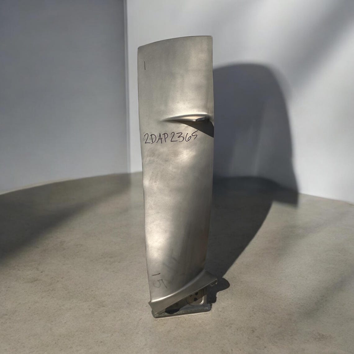 CF6 First Stage Engine Blade – Aircraft Part From B747, B767, A300 ...