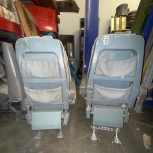 Single cockpit desk chair Southwest Airlines B737 last ones image 11