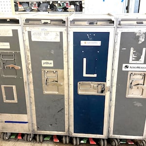 ブランド航空会社のハーフサイズアトラス標準ドリンクギャレーカートUSエアウェイズジェットブルーサンカントリーアエロメヒコを選択