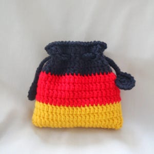 Deutschland Kordelzugbeutel, handgefertigte Geldbörse, ideal für die Organisation von Kleinigkeiten, Süßigkeitentasche für Kindergeburtstag. Gehäkelte Tasche.