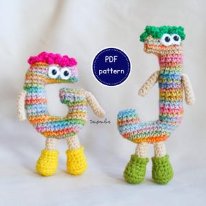 Juego de alfabeto amigurumi hecho a mano, letras de crochet coloridas, lindos personajes del alfabeto, juguete de aprendizaje para niños, peluches de letras de crochet personalizados