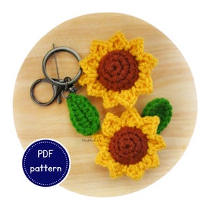 Crochet Pattern: Easy Sunflower Amigurumi Keychain PDF | Flower Keyring Crochet Patterns for Beginners.