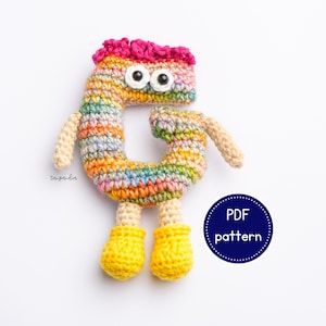 Patrón de letra G del alfabeto amigurumi, manualidad fácil y divertida, regalo personalizado ideal para artesanos.
