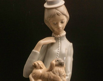 15 Zoll große, nicht mehr erhältliche Lladro-Figur aus Vintage-Porzellan von 1974, Motiv: Ein Spaziergang mit dem Hund, Artikelnummer 4893