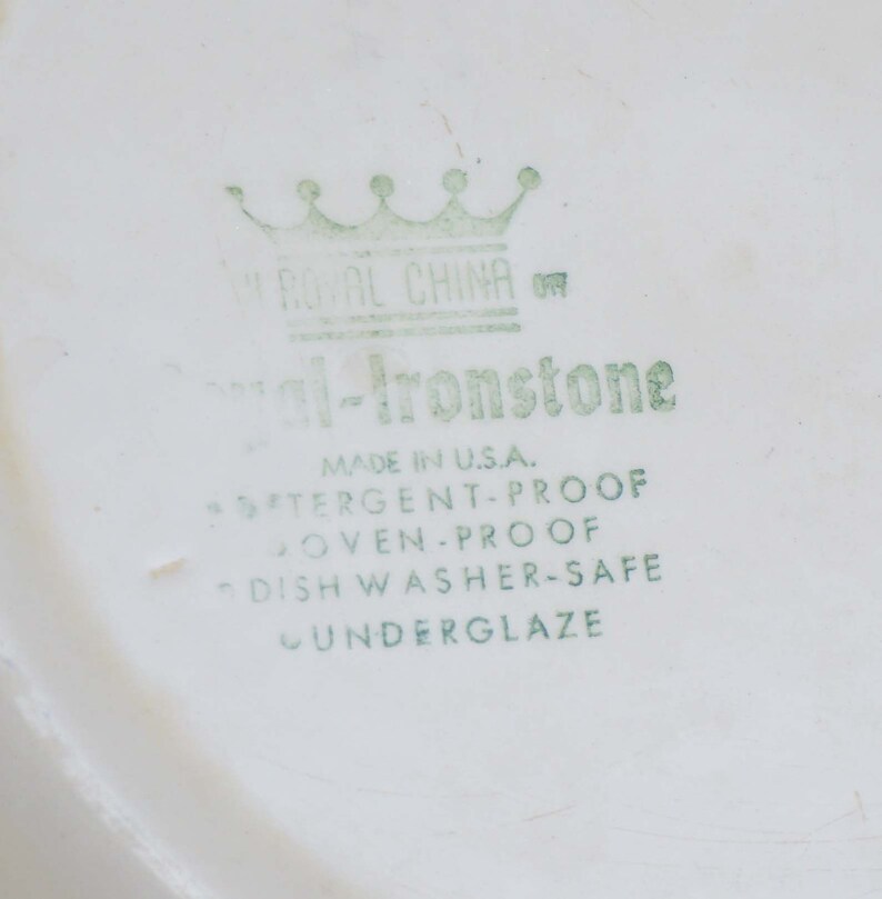Vintage Discontinued Royal Ironstone Blue Willow Transferware Dinner Plates