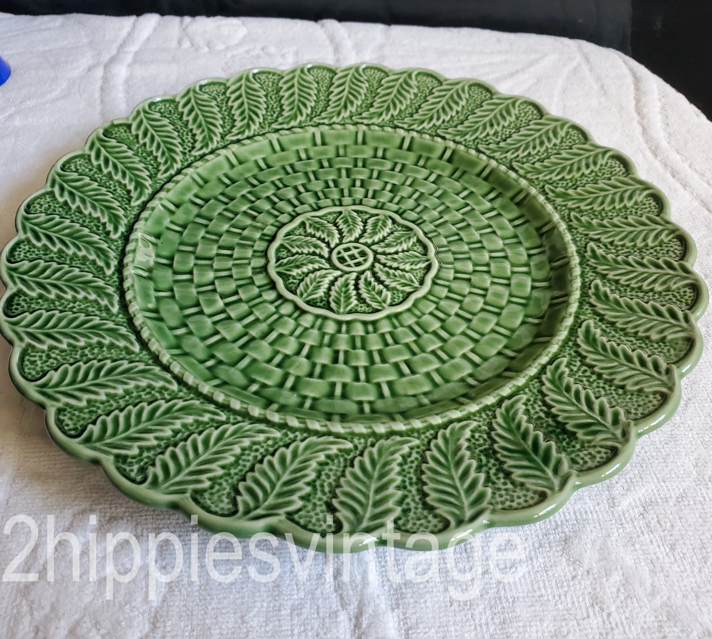Vintage Dinner Plate Basketweave Green by BORDALLO PINHEIRO Portugal