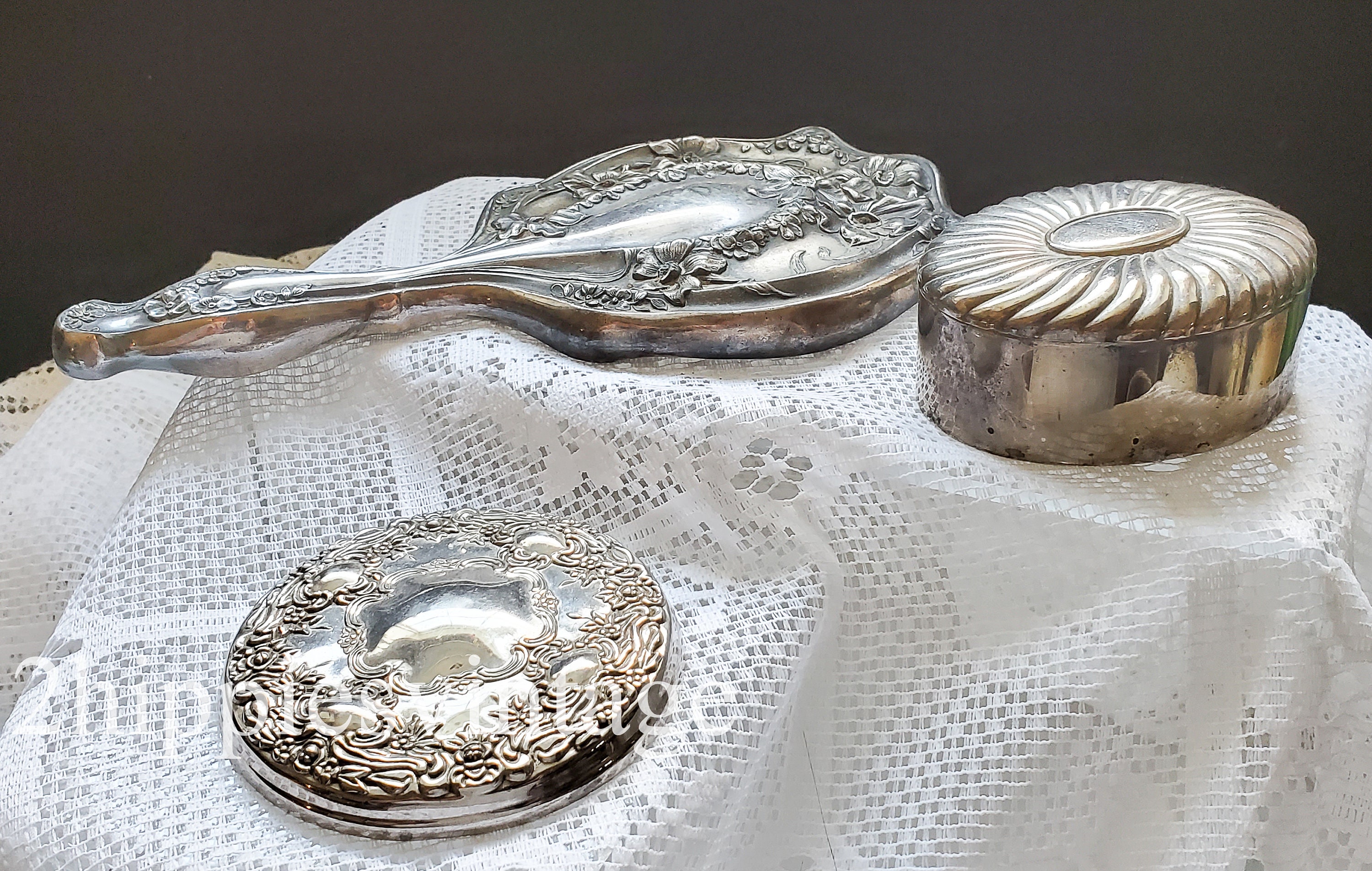 Silver Vanity Pieces Mirror Trinket Box